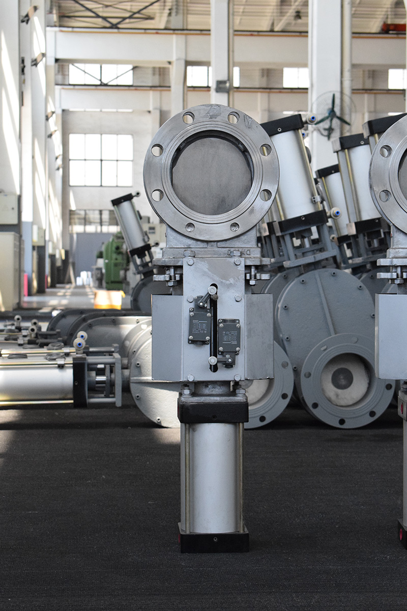 Пнеўматычныя вылучэнні дзвярэй для жвіру і вугалю Pneumatic Discharge Door For Gravel And Coal