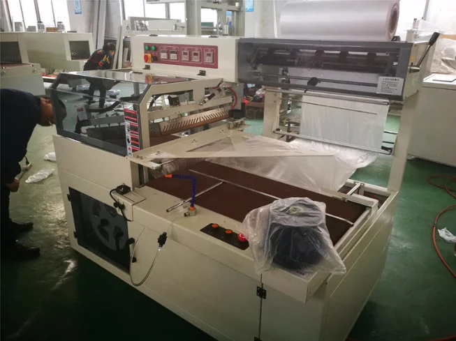 Cone Yarn Packing Machine