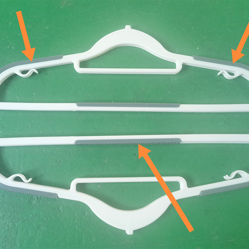 ماكينة تصنيع الشماعات البلاستيكية Plastic Hanger Making Machine