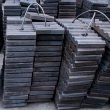 Durable lining material for cement mills