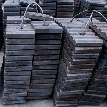 Durable lining material for cement mills