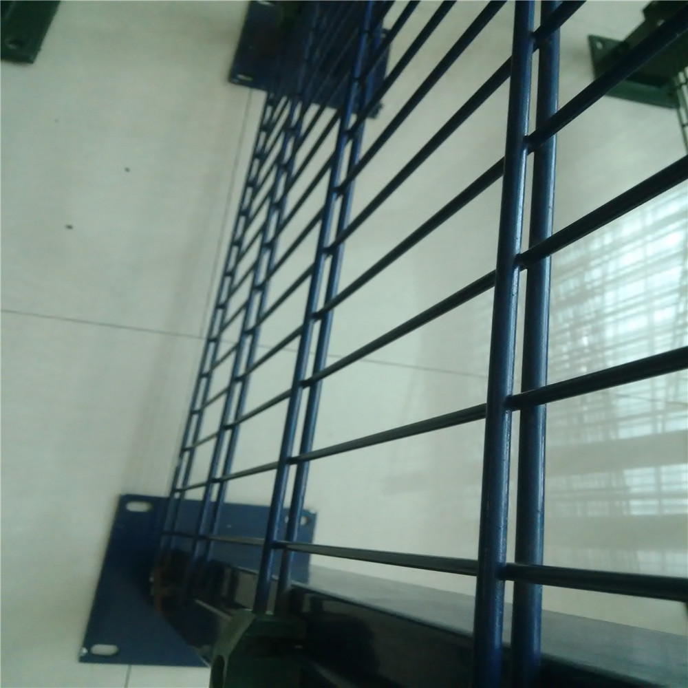 Hot Sale High Quality Double Horizontal Wire Fence