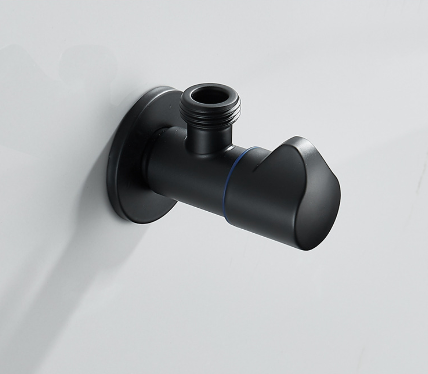 黒くなったステンレス鋼のホット&コールドアングルバルブ給湯器と洗濯機トイレコーナーバルブ