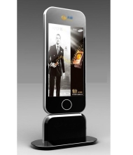 Snapper Formats LCD Advertising Players