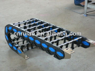 Plastic energy towline for CNC machine