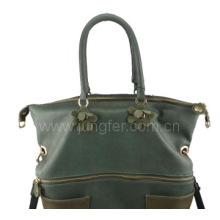 Elegant hanbag for woman
