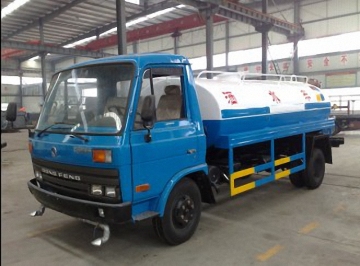 Dongfeng portable plastic slimline water tanks truck