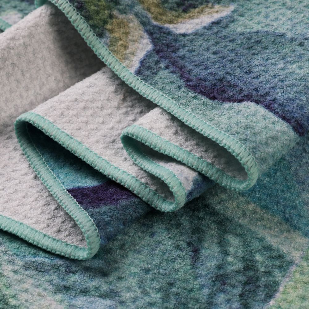 TIE DYED BEACH TOWEL TIE DYED BEACH TOWEL