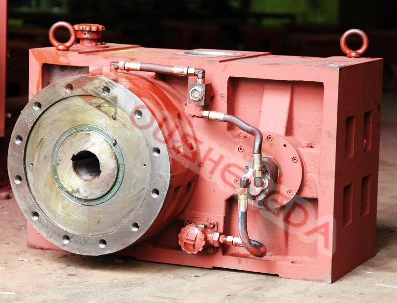 gearbox pengurang rpm untuk extruder plastik skru tunggal / kotak gear untuk kotak gear extruder / extruder