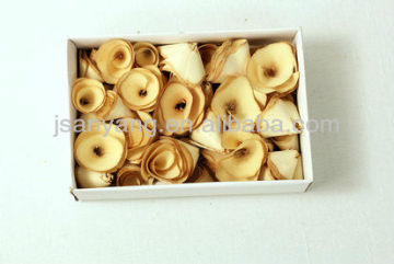 Easter saw dust flower