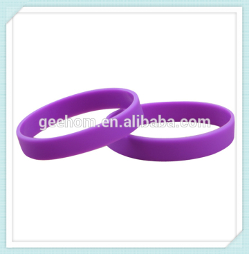 cheap personalized promotional silicon bracelet