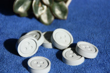 IR rubber disc for IV cap