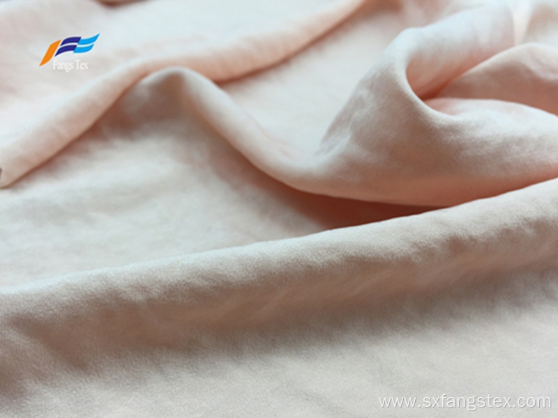 Soft Polyester Peach Skin Brushed LadiesTwill Fabric