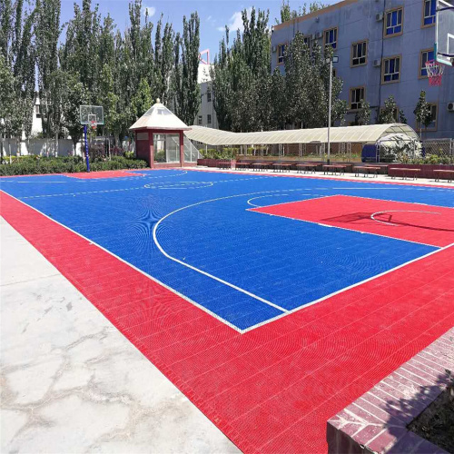 Concours de basket-ball en plein air carreaux