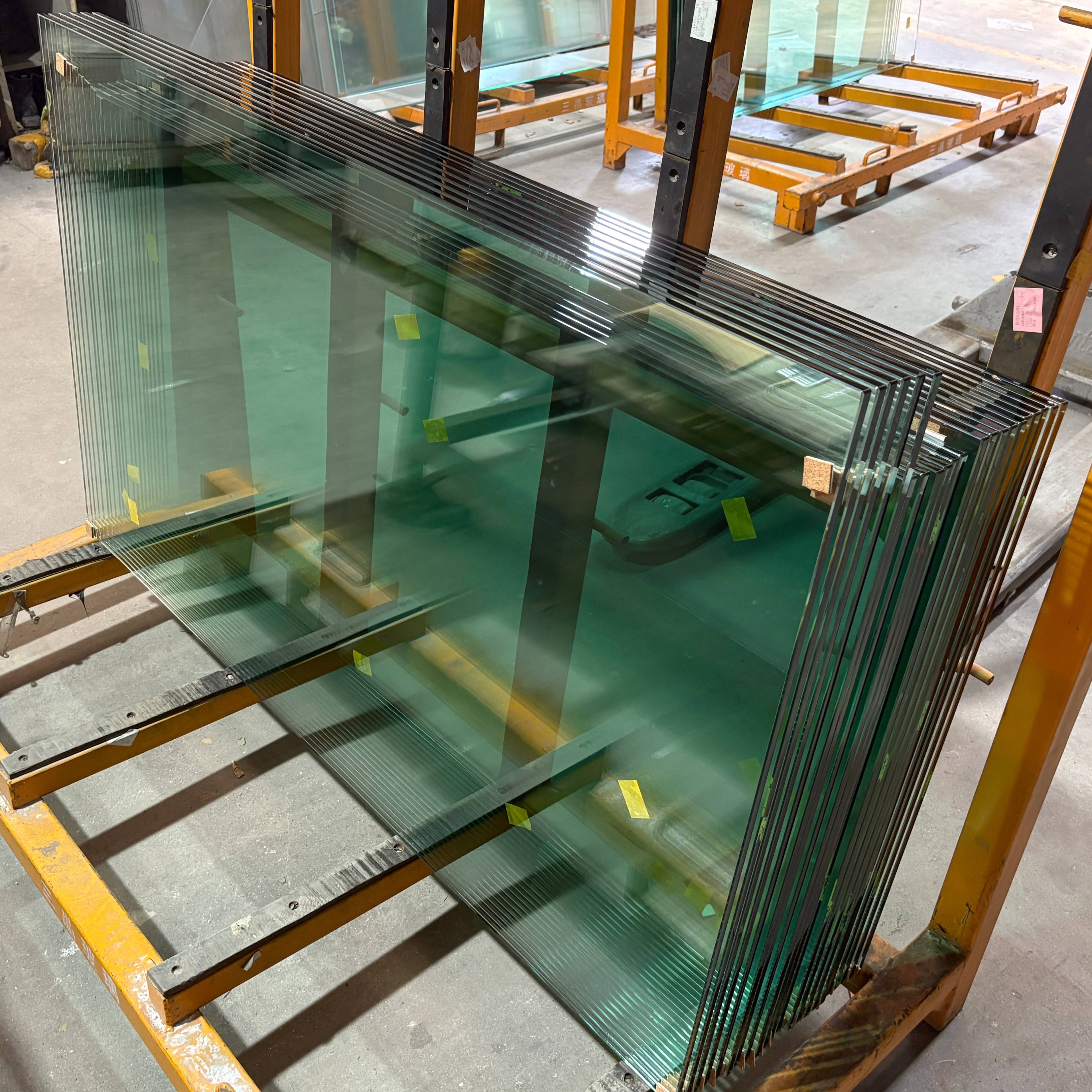 Safety Tempered Glass Custom Shapes and Sizes OEM ODM Service5