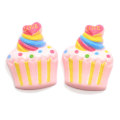 Kawaii Flatback Cute Cake Decorazione in resina Artigianato artificiale Cono dolce Cabochon Charms Simulazione Cibo Archi per capelli Accessorio