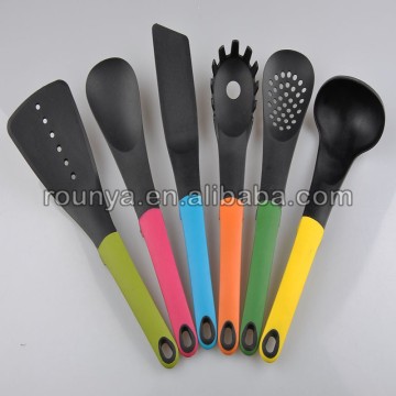 Nylon Kitchen Utensil Set