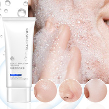 Foaming Face Wash for Dry Skin in a Gentle Cleanser Bottle