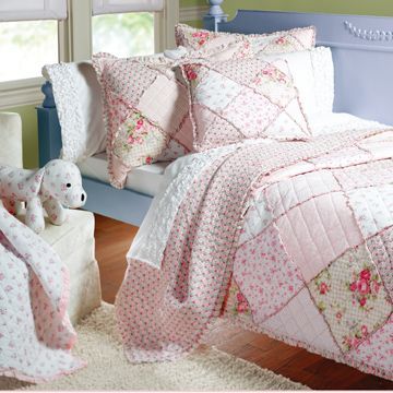 Patchwork Bedding Set, Includes Quilt, Sham, Throw, Decorative and Dog Pillows