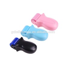 small and nice screen cleaning roller easy cleanign roller