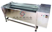 Attrition Type Vegetable Peeler