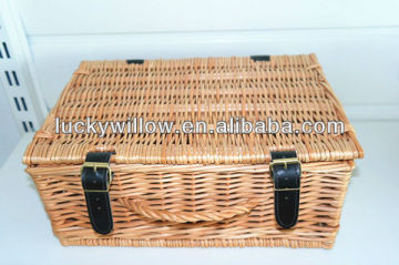 Empty wicker hamper / empty willow picnic basket with leather and willow handle