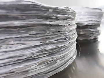 Low temperature resistant insulation material