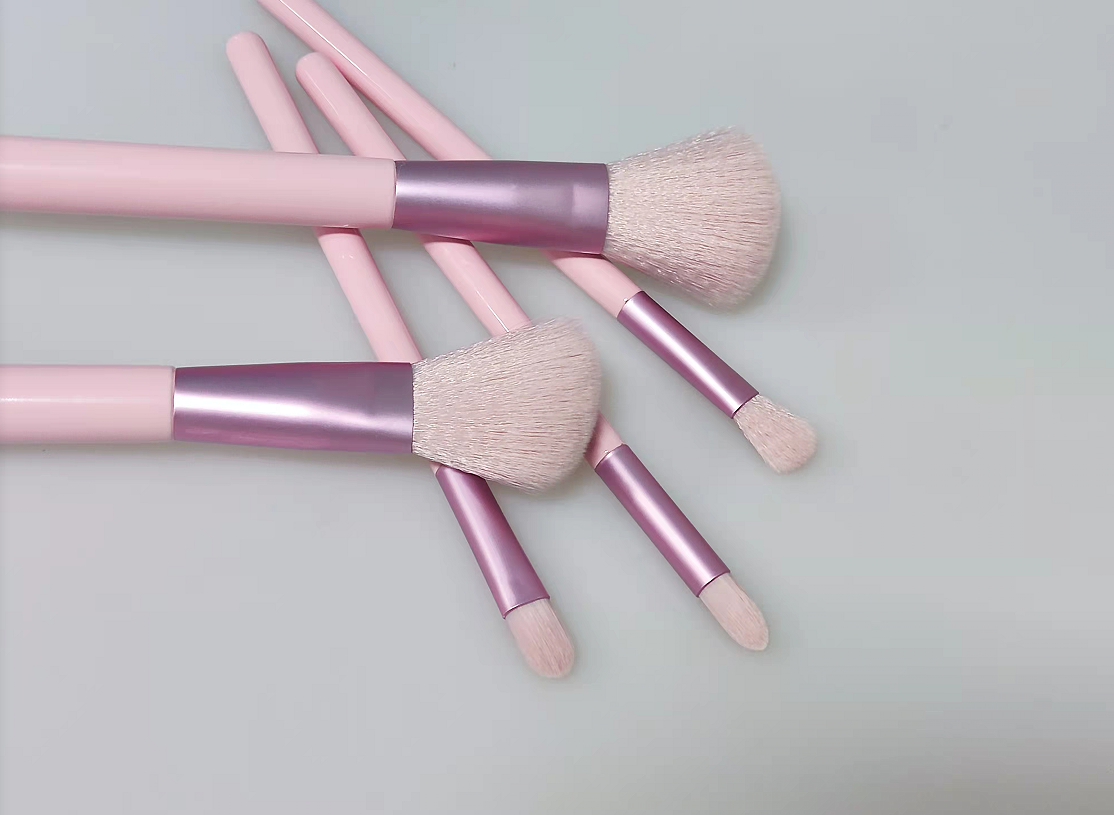 Cosmetics Brushes 003