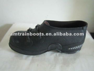 2 buckles overshoes rubber