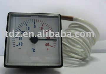 Square capillary thermometer