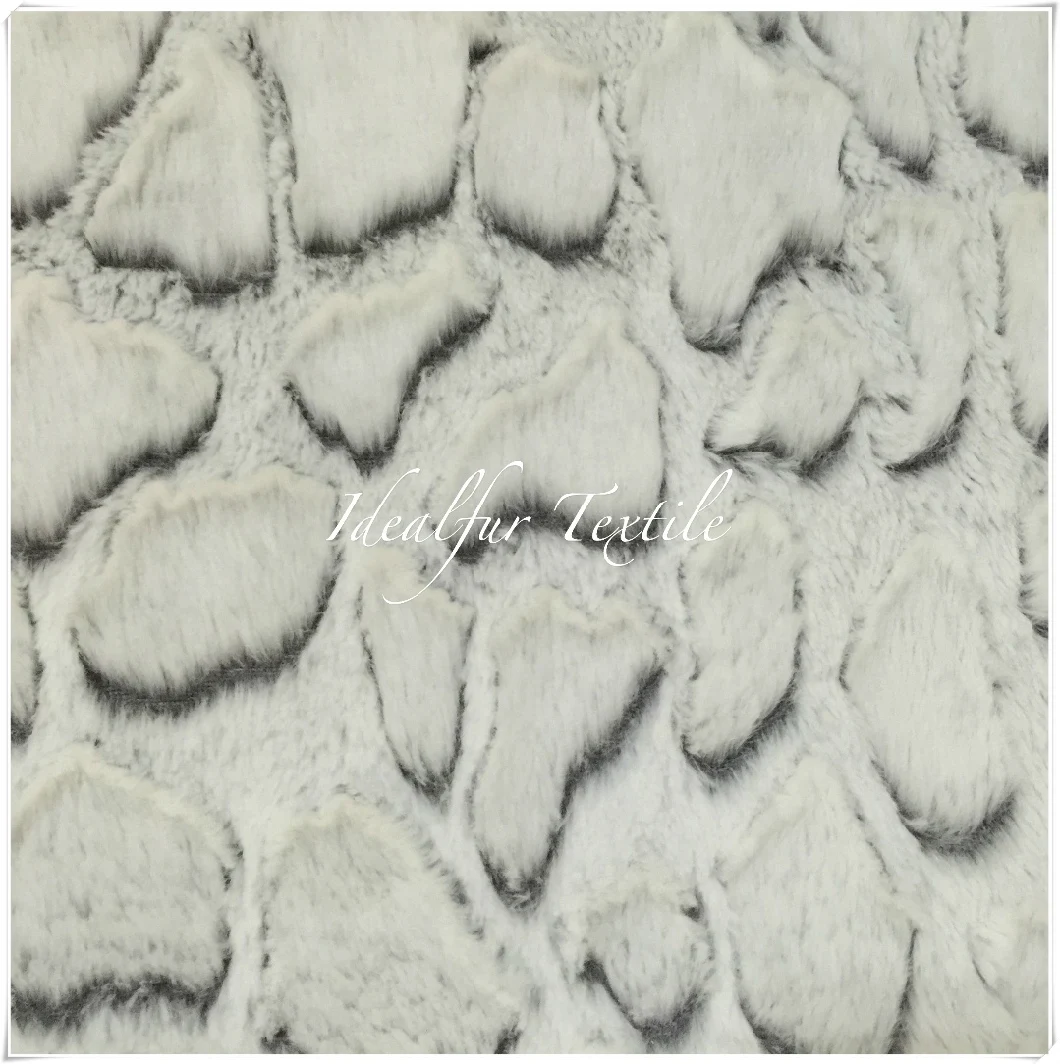 100% Polyester Soft PV Plush Fur with Discharge