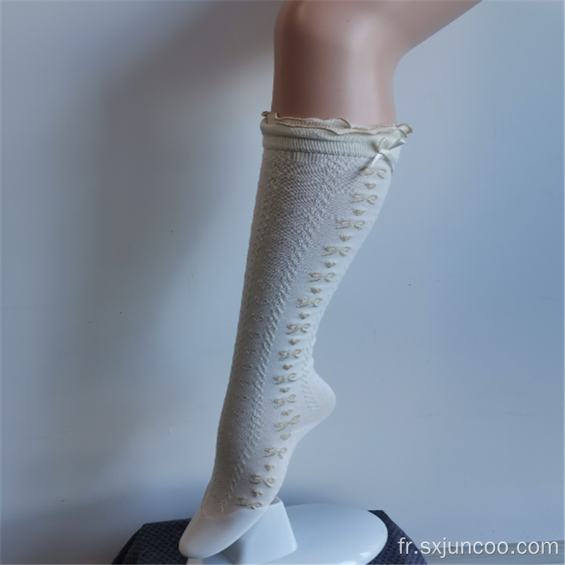 Chaussettes hautes princesse brodées en nylon blanc en dentelle de rêve