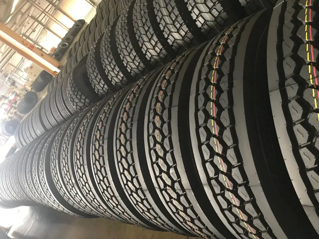 High Quality China Truck Tyre Greforce Tube Tyre (700R16 750R16 900R20 1000R20 1100R20 1200R20 1200R24) Well Tested in Southeast Asian Market