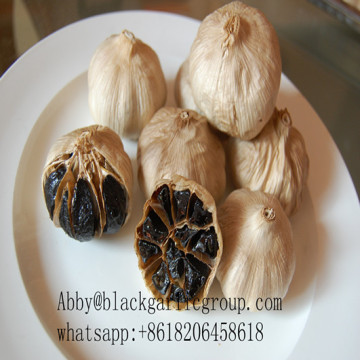 Peeled odorless black garlic
