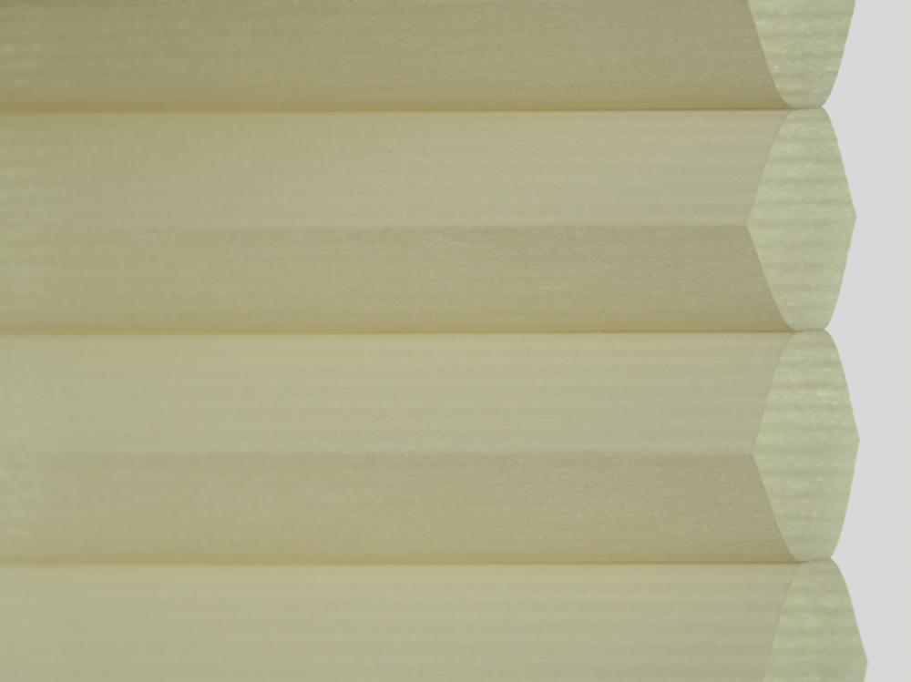 Ang mga cellular window blinds ay nagpapababa ng mga shade shade para sa mga bintana