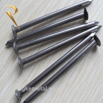 COMMON ROUND NAILS