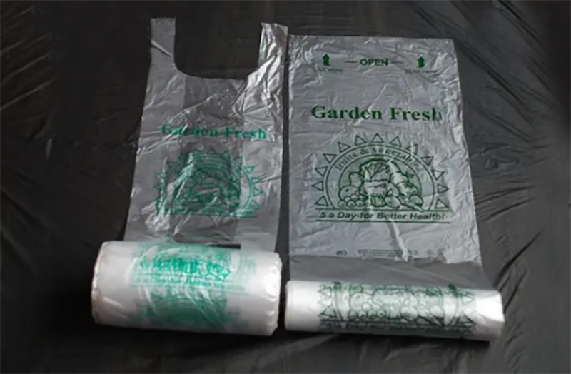 Plastic Freezer Food T-Shirt Bag on Roll