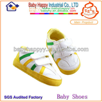 2014 fancy healthy PU leather hand made baby shoes