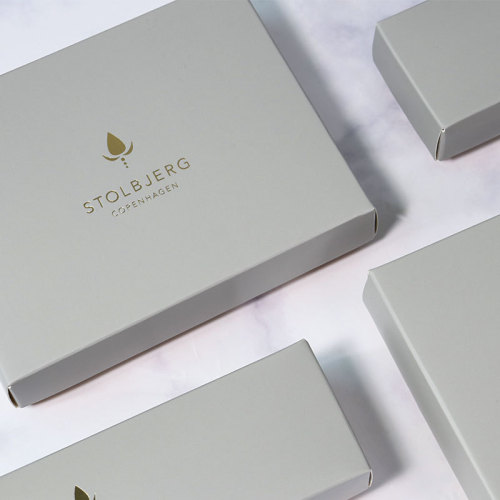 Gold Foil Logo Grey 400GSM Box Lipat