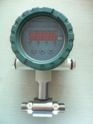 Differential pressure controller