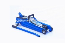 Low profile floor jack
