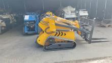 Compact Skid Steer Loader for Construction