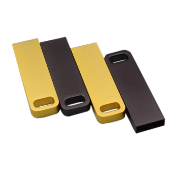Klassieke metalen USB-flashdrive
