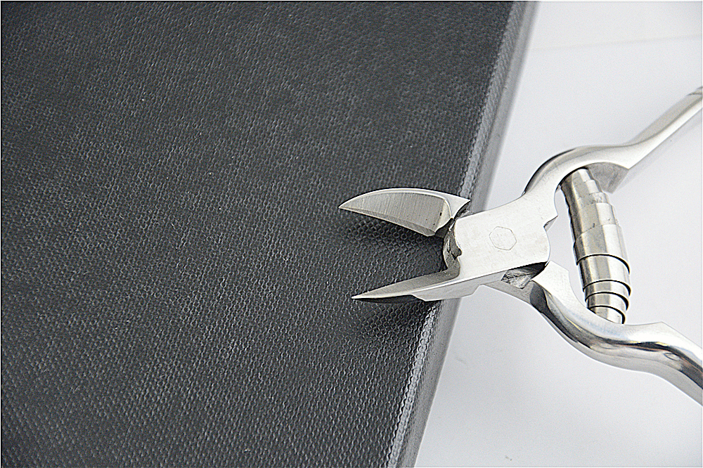 Las mejores pinzas de cutícula profesionales Best Professional Cuticle Nippers