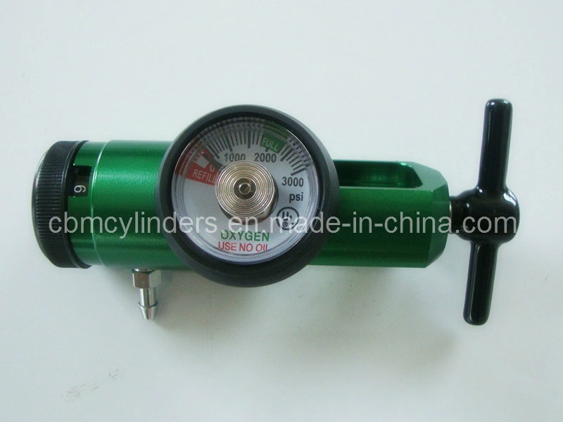 Cga870 Medical Oxygen Regulator with Barb/Diss Outlet