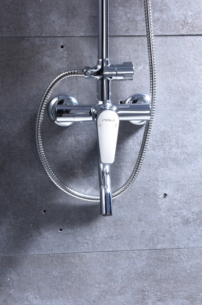 Brass Economical Bathroom Shower Mixer Faucet