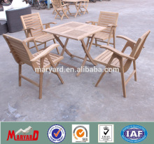 Comvenient Folding teak chair