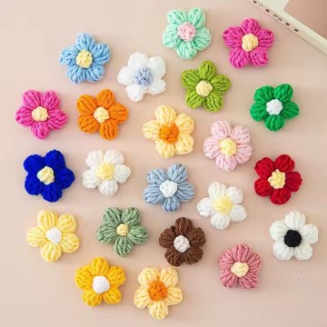Colorful Handmade Crochet Knitting Woolen Yarn and Flower Patches for Clothes Accessories
