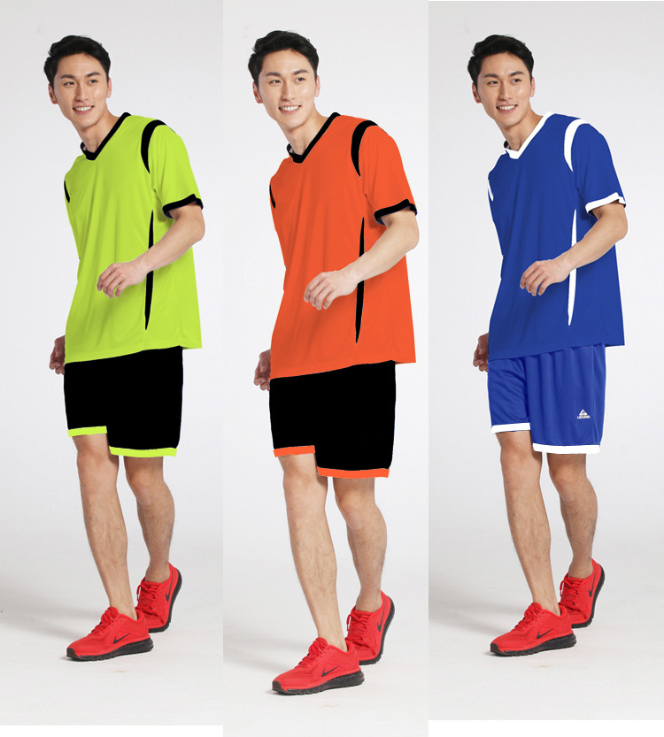 Custom Cheap Kids Football Team Sweatsuit Kits Jersey Football Shirt Uniform In China
