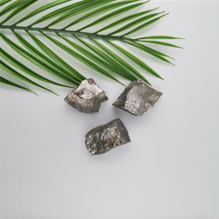 ပုံမှန်အမည် default name